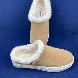 Minnetonka Women's Suede Slippers Size 8